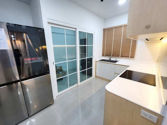 [ให้เช่า] FOR RENT GOLDEN NEO SUKHUMVIT – LASALLE / 4 bedrooms 4 bathrooms / 40 Sqw. 160 Sqm. **80,000** NEW HOUSE CLOSE TO BANGKOK PATTANA SCHOOL