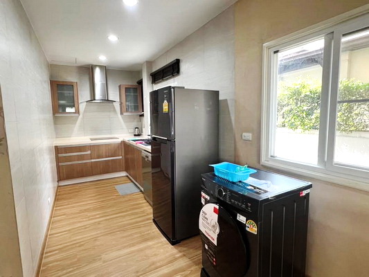 [ให้เช่า] FOR RENT THE CENTRO SUKHUMVIT 113 / 3 bedrooms 3 bathrooms / 52 Sqw. 180 Sqm. **50,000** CLOSE TO BTS SAMRONG