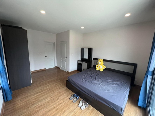 [ให้เช่า] FOR RENT CENTRO BANGYAI / 4 bedrooms 5 bathrooms / 52 Sqw. 180 Sqm. **32,000** CLOSE TO CENTRAL PLAZA WESTGATE