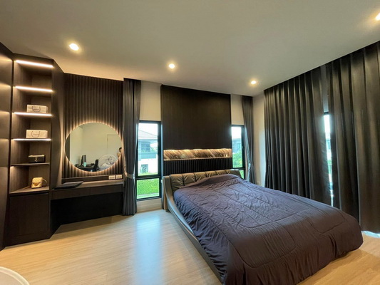 [ให้เช่า] FOR RENT SARANSIRI RANGSIT / 4 bedrooms 5 bathrooms / 69 Sqw. 250 Sqm. **60,000**