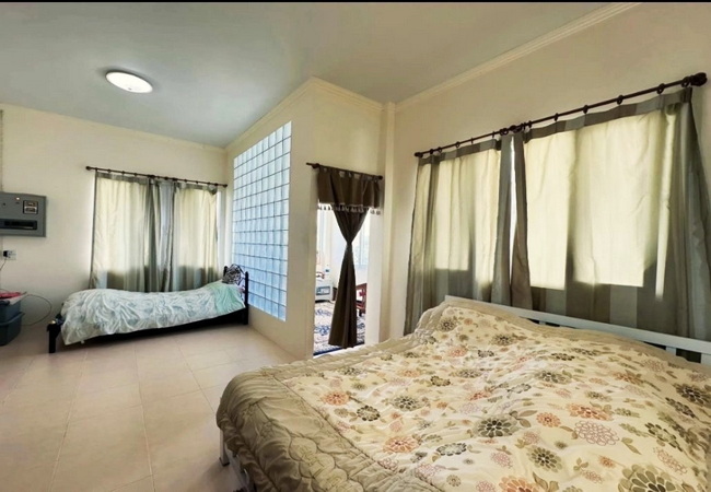 ขายบ้านเดี่ยว ซอยเลียบคลองโยง พุทธมณฑล นครปฐม เนื้อที่ 216 ตร.ว. บ้านสวย ร่มรื่น น่าอยู่