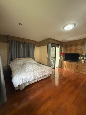 [ให้เช่า] FOR RENT TARAROM HUAMARK / 3 bedrooms 4 bathrooms / 100 Sqw. 240 Sqm. **58,000** CLOSE TO RAJAMANGALA NATIONAL STADIUM