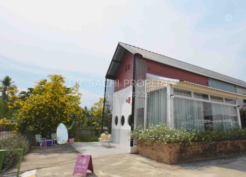 ขายบ้านสวย ในตัวเมืองลำพูน 122.7 ตรว. พร้อมกิจการคาเฟ่ บรรยากาศดี เงียบสงบ
