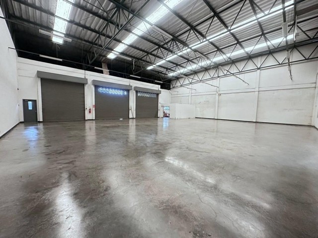 ขาย โรงงาน 4 ไร่ พื้นสีม่วง นิคมนำไกร ลาดกระบัง ถนนหลวงแพ่ง ใกล้มอเตอร์เวย์ เดินทางสะดวก