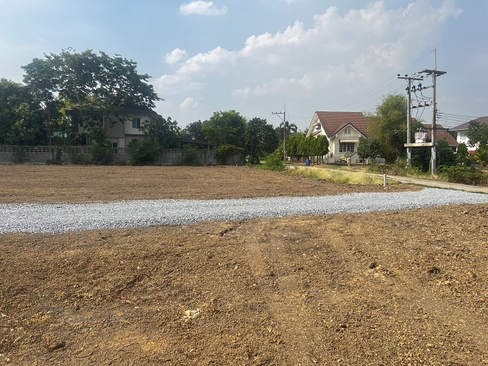 ขายที่ดินจัดสรร ถมแล้ว 7 แปลง ในโครงการหมู่บ้านสวนเกษตรไผ่ขวาง