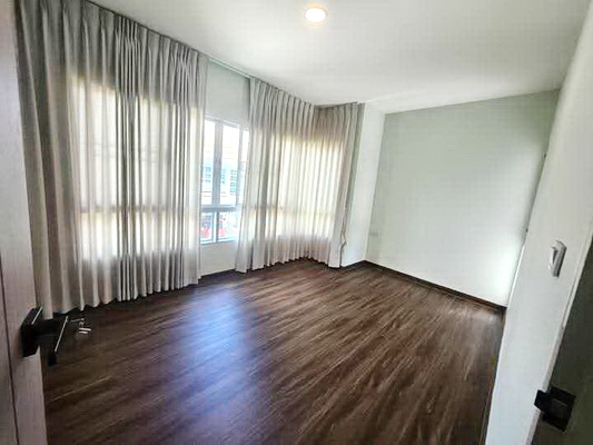 [ให้เช่า] FOR RENT LIFE BANGKOK BOULEVARD PINKLAO – PETCHKASEM / 3 bedrooms 3 bathrooms / 65 Sqw. 180 Sqm. **30,000** CLOSE TO PHUTTHAMONTHON BUDDHA