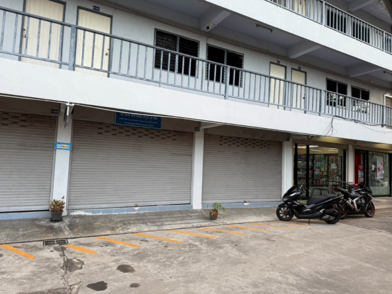 อพาร์ทเม้นท์ 3 ชั้น 24 ห้อง 370 ตารางวา ซอยนวมินทร์ 74 แยก 1 แขวงนวมินทร์ เขตบึงกุ่ม