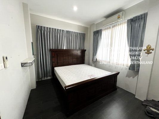 [ให้เช่า] FOR RENT CHOKCHAI PANCHASAP RAMKHAMHAENG 184 / 4 bedrooms 3 bathrooms / 52 Sqw. 180 Sqm. **37,500** CLOSE TO RUAMRUDEE INTERNATIONAL SCHOOL
