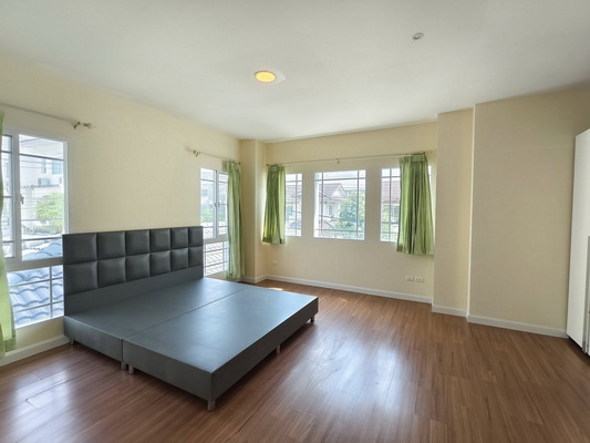 [ให้เช่า] FOR RENT MANTANA RAMA 9 – SRINAKARIN / 6 bedrooms 5 bathrooms / 97 Sqw. 350 Sqm. **100,000** CLOSE TO BRIGHTON COLLEGE BANGKOK