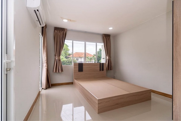 [ให้เช่า] FOR RENT LALIL IN THE PARK WATCHARAPOL – PHAHONYOTHIN / 4 bedrooms 3 bathrooms / 122 Sqw. 250 Sqm. **59,000** CLOSE TO CHALONG RAT EXPRESSWAY