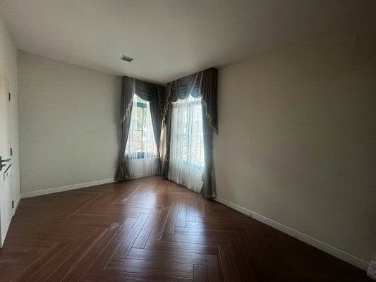 [ให้เช่า] FOR RENT MANTANA KALAPAPHRUEK – WONGWAEN / 4 bedrooms 3 bathrooms / 75 Sqw. 220 Sqm. **65,000** JUST 10 MIN FROM THE MALL BANGKAE