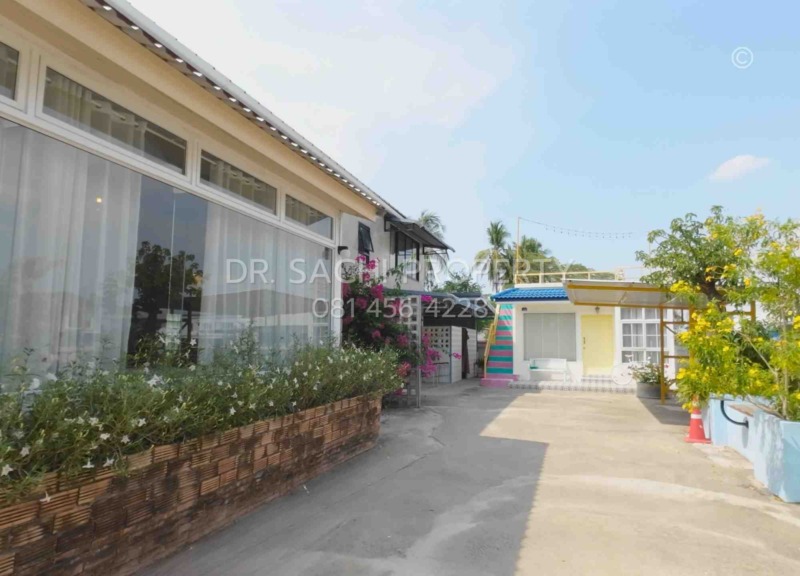 ขายบ้านสวย ในตัวเมืองลำพูน 122.7 ตรว. พร้อมกิจการคาเฟ่ บรรยากาศดี เงียบสงบ