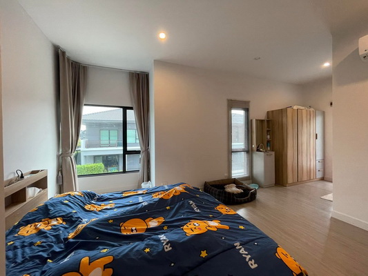 [ให้เช่า] FOR RENT SARANSIRI RANGSIT / 4 bedrooms 5 bathrooms / 69 Sqw. 250 Sqm. **60,000**
