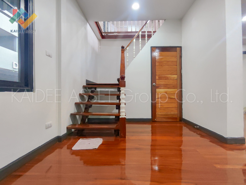 บ้านเดี่ยว ซอย กรุงเทพ-นนทบุรี 23 จันทเกษม บางซื่อ Renovated