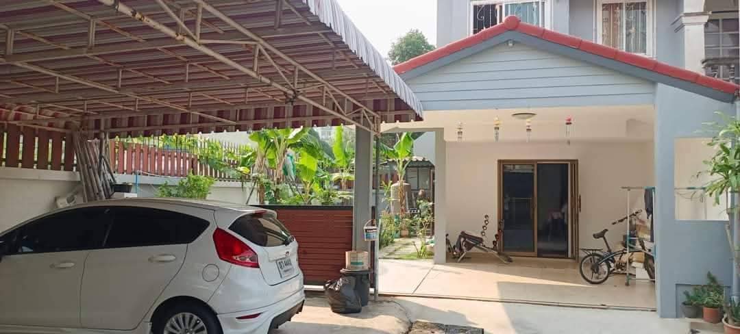 หมู่บ้านพิมพ์ทองลาดพร้าว 101 ได้รถไฟฟ้าสายสีเหลือง