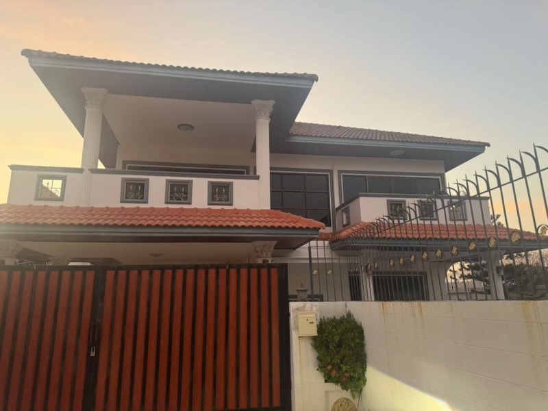 ขายบ้านเดี่ยว 2 ชั้น4 นอน 4 น้ำ 444 ตรม.  2-Storey Villa 4 bedrooms 4 bathrooms  444 sq.m price 16 mb ขาย 16 ล้าน