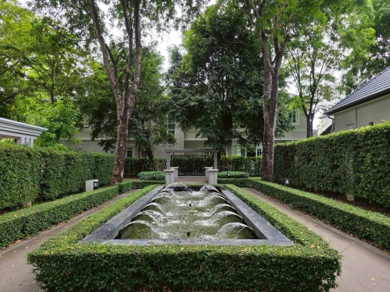 คฤหาสน์หลังสวย กรานาดา ปิ่นเกล้า-เพชรเกษม ติดถนนใหญ่กาญจนาภิเษก ตกแต่งสวยบ้านพร้อมโอนค่ะ