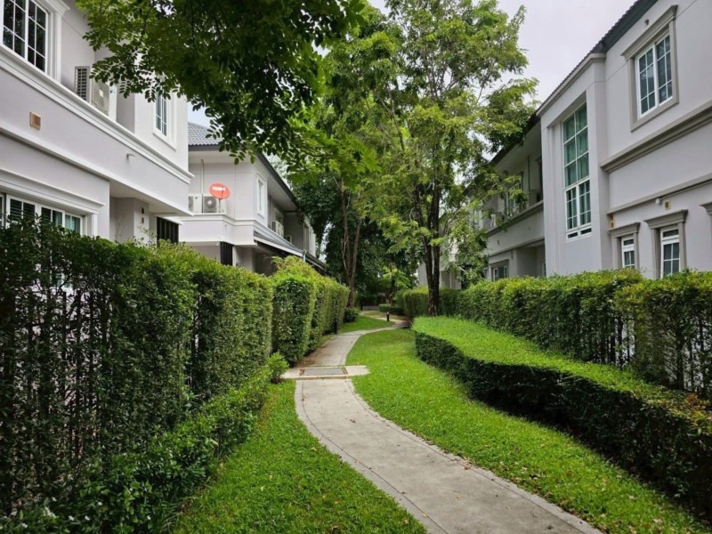 คฤหาสน์หลังสวย กรานาดา ปิ่นเกล้า-เพชรเกษม ติดถนนใหญ่กาญจนาภิเษก ตกแต่งสวยบ้านพร้อมโอนค่ะ