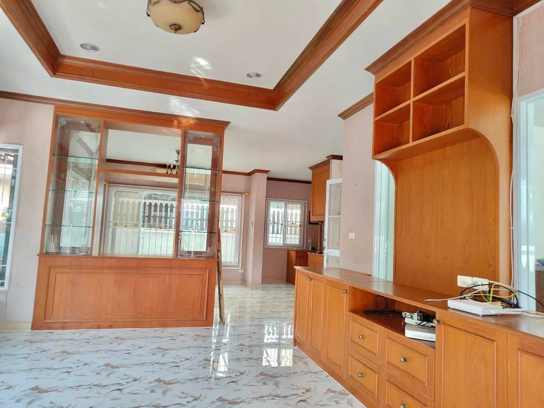 บ้านเดี่ยว 2 ชั้นให้เช่า  บ้าน สิน ธานี แกรนด์ วิลล์ คลอง 5