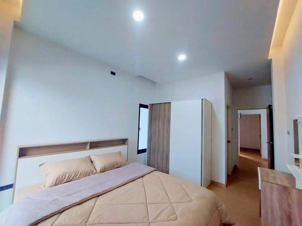 บ้านสวยพร้อมอยู่ เริ่ม 2.xxล้าน! บ้านเเฝด 2 นอน ถนนกว้าง 8 เมตร ถนนไม่ตัน เข้าซอยไหนก็ได้ เเละมาพร้อมกับเลขที่มงคล 999