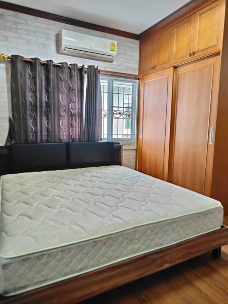 บ้านเดี่ยว 2 ชั้นให้เช่า  บ้าน สิน ธานี แกรนด์ วิลล์ คลอง 5