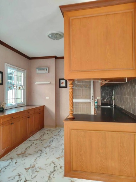 บ้านเดี่ยว 2 ชั้นให้เช่า  บ้าน สิน ธานี แกรนด์ วิลล์ คลอง 5