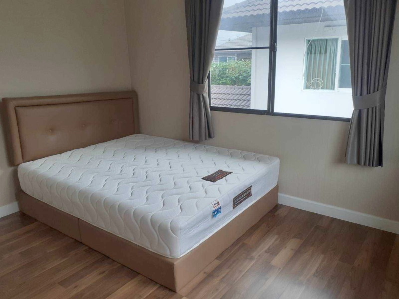 บ้านเดี่ยว ให้เช่า  สายไหม มบ.มัณฑนา เลค วัชรพล บ้านพร้อมเฟอร์นิเจอร์