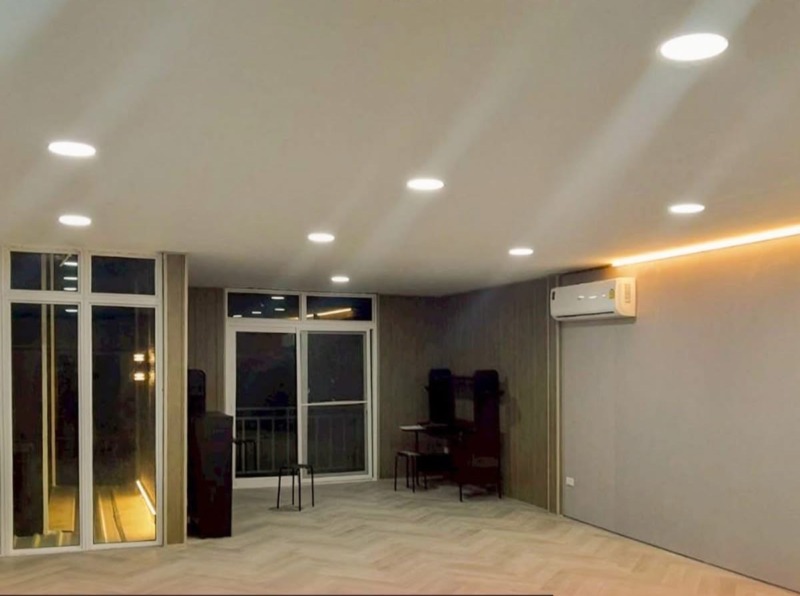 โกดังให้เช่า ลําลูกกา คลอง 4 พร้อมออฟฟิศ พื้นที่ใช้สอยรวม 470 ตรม.