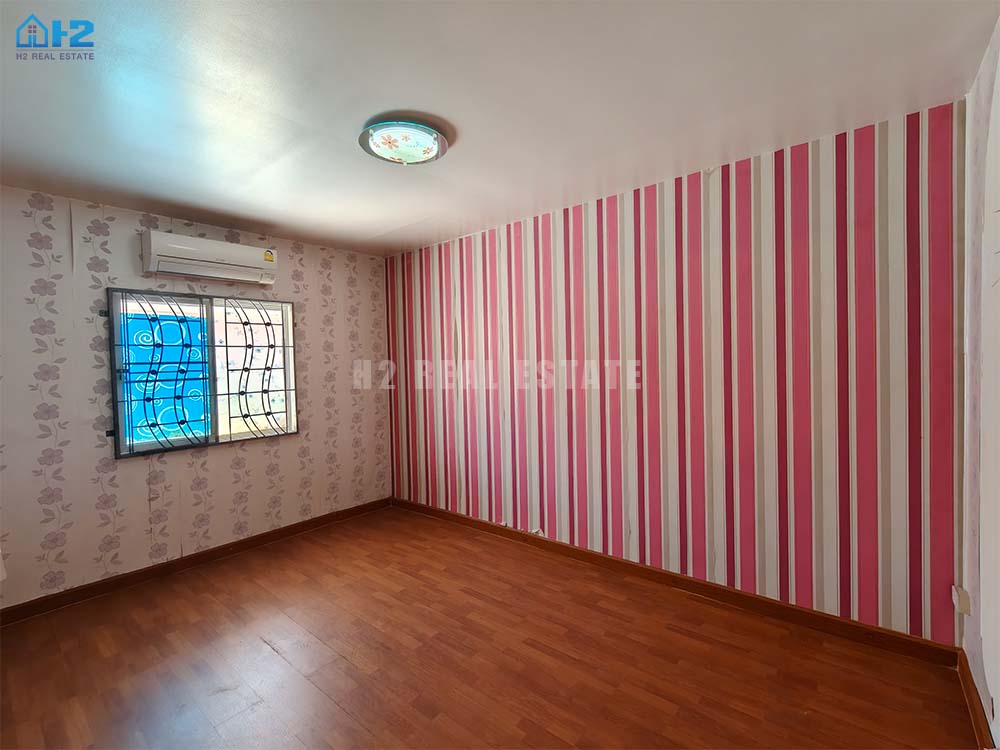 ขายทาวน์เฮ้าส์ 2 ชั้น หมู่บ้านพฤกษา38/1  (บางกรวย-ไทรน้อย) นนทบุรี ถูกมาก