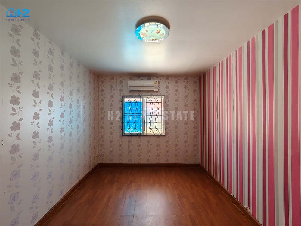 ขายทาวน์เฮ้าส์ 2 ชั้น หมู่บ้านพฤกษา38/1  (บางกรวย-ไทรน้อย) นนทบุรี ถูกมาก