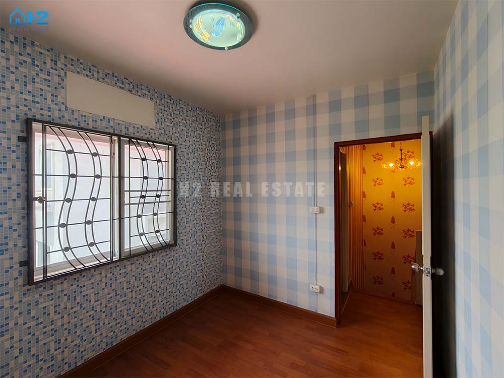 ขายทาวน์เฮ้าส์ 2 ชั้น หมู่บ้านพฤกษา38/1  (บางกรวย-ไทรน้อย) นนทบุรี ถูกมาก