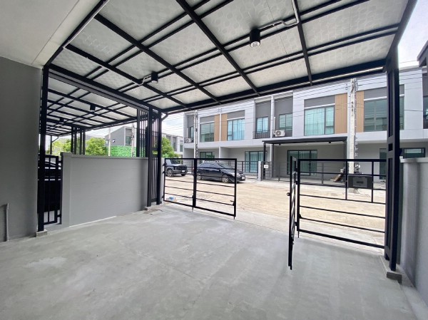 TH 1409 ให้เช่าทาวน์โฮมย่านบางพลี ขนาด 106 ตรม. โครงการ Pleno Sukhumvit Bangna2 พลีโน่ สุขุมวิท-บางนา 2 ตำบลบางแก้ว อำเภอบางพลี สมุทรปราการ เข้าออกถนนบางนา-ตราด