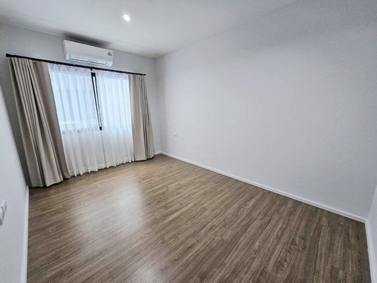 [ให้เช่า] FOR RENT BAAN KLANG MUANG RAMA 9 – KRUNGTHEPKREETHA / 3 bedrooms 3 bathrooms / 19 Sqw. 150 Sqm. **48,000** CLOSE TO BRIGHTON COLLEGE BANGKOK