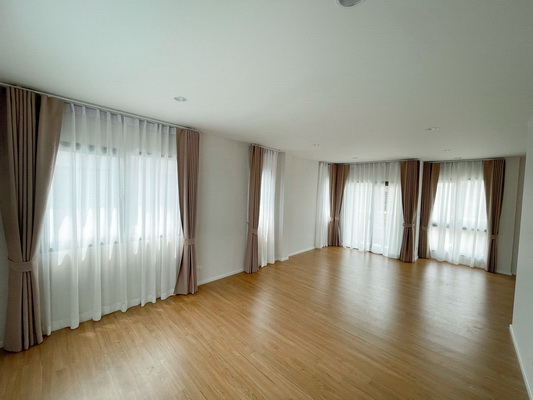 [ให้เช่า] FOR RENT BAAN KLANG MUANG THE EDITION RAMA 9 – KRUNGTHEPKREETHA / 4 bedrooms 4 bathrooms / 38 Sqw. 220 Sqm. **55,000** CLOSE TO SUVARNABHUMI AIRPORT