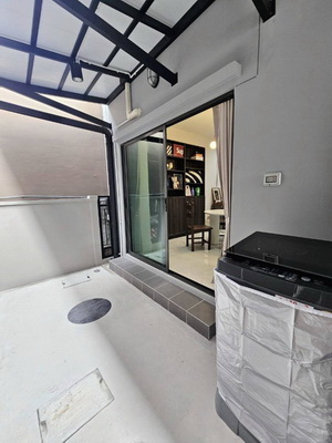 [ให้เช่า] FOR RENT BAAN KLANG MUANG RAMA 9 – KRUNGTHEPKREETHA / 3 bedrooms 3 bathrooms / 19 Sqw. 150 Sqm. **48,000** CLOSE TO BRIGHTON COLLEGE BANGKOK