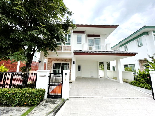 [ให้เช่า] FOR RENT MANTANA RAMA 9 – SRINAKARIN / 3 bedrooms 3 bathrooms / 72 Sqw. 200 Sqm. **50,000** CLOSE TO BRIGHTON COLLEGE BANGKOK