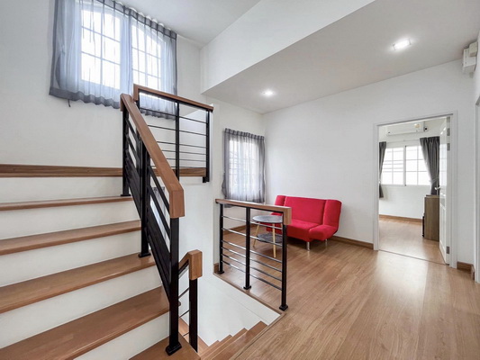 [ให้เช่า] FOR RENT GOLDEN NEO SATHORN / 3 bedrooms 3 bathrooms / 42 Sqw. 165 Sqm. **65,000** JUST 10 MIN FROM BTS WUTTAKAT