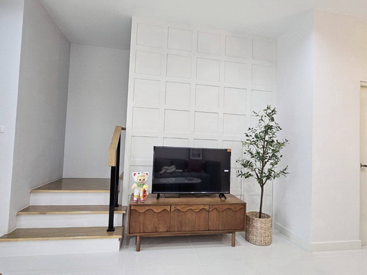 [ให้เช่า] FOR RENT BAAN KLANG MUANG RAMA 9 – KRUNGTHEPKREETHA / 3 bedrooms 3 bathrooms / 19 Sqw. 150 Sqm. **48,000** CLOSE TO BRIGHTON COLLEGE BANGKOK