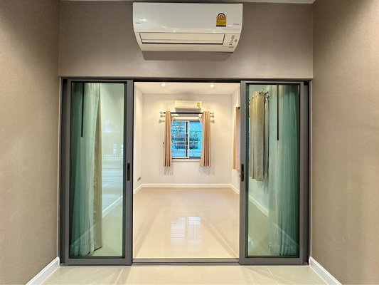 [ให้เช่า] FOR RENT PERFECT PLACE SUKHUMVIT 77 – SUVARNABHUMI / 4 bedrooms 3 bathrooms / 50 Sqw. 165 Sqm. **40,000** CLOSE TO ROBINSON LADKRABANG