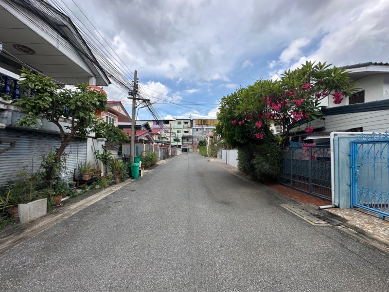 บ้านแฝด ปิ่นเจริญ 4 นาวง – ดอนเมือง ราคาถูก