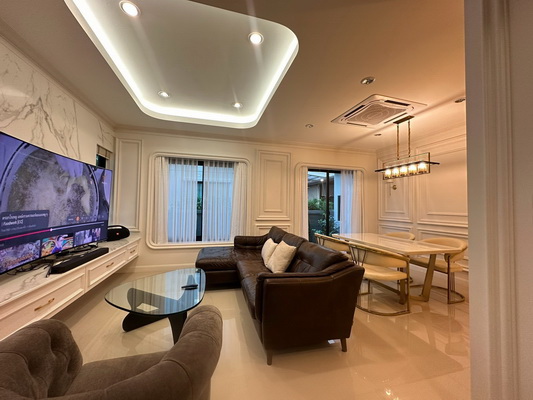 [ให้เช่า] FOR RENT NINYA KALLAPAPHRUEK / 3 bedrooms 4 bathrooms / 40 Sqw. 200 Sqm. **75,000** CLOSE TO SAMPENG 2 MARKET