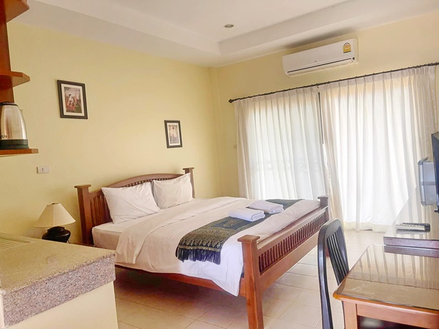 พัทยาใต้ ให้เช่าโรงแรม 8 ชั้น 78ห้อง 202 ตร.วา.ถนนคนเดินพัทยา 1602 ตร.ม.ราชภัฏ ชลบุรี 2.5กม. Walking Street เซ็นทรัล พัท