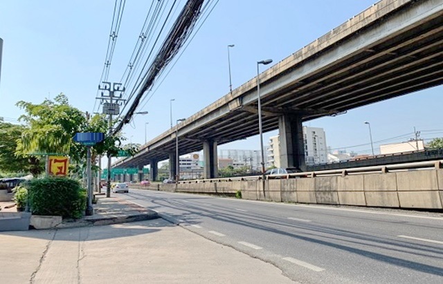 .เซ็นทรัล ปิ่นเกล้า! บรมราชชนนี29-45 MRT สิรินธร 1005 ตรม ใหม่ตรงปก ให้เช่าโชว์รูม มีลิฟท์ อ.พาณิชย์ 4.5ชั้น 3คูหา 62ตรว