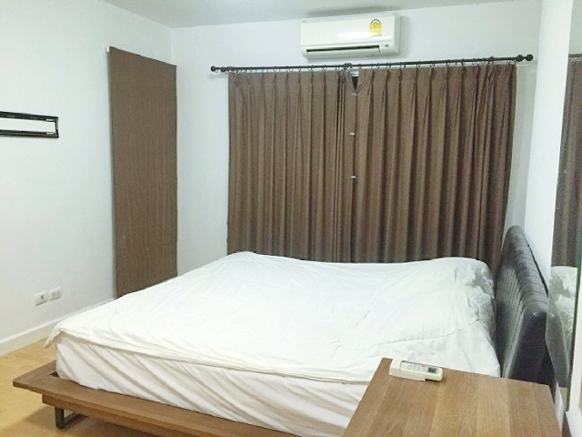 APLลาดกระบัง 1.4กม. ทาวน์โฮม 3 ชั้น 21ตร.วา.ถ.อ่อนนุช-ลาดกระบัง โรบินสัน ลาดกระบัง 1กม.241ตร.ม.สภาพดี เฟอร์ครบ 3 นอน 3 น