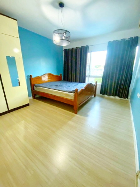 ตลาดประชาอุทิศ 90 800ม. ให้เช่าทาวน์โฮม 2 ชั้น ติดถนน 2 นอน รร.สารสาสน์ประชาอุทิศ 500 ม. พร้อมเฟอร์ เครื่องใช้ไฟฟ้า