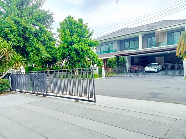ถูกสุดใน3โลก ใหม่ Pool Villa ใหญ่ที่สุด บางนา-สวนหลวง ให้เช่าคฤหาสน์ เฟอร์นิเจอร์ บิ้วอิน ครบ 205 ตรว. 530ตร.ม. 5นอน 6 น