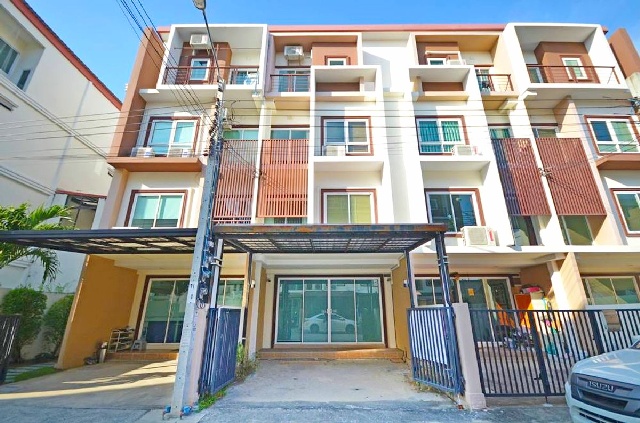 สนามบินสุวรรณภูมิ 4นอน APL ลาดกระบัง 2.8 กม. เช่าโฮมออฟฟิศ 4 ชั้น 20ตร.วา.300 ตร.ม. ม.นานาชาติแสตมฟอร์ด 6.8 กม. 3น้ำ