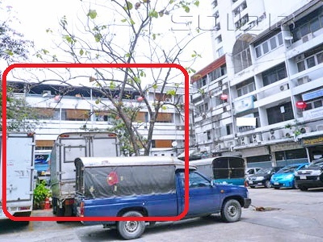 ตลาดประตูน้ำ 800 ม BTSราชปรารภ 900ม. อาคาร Hostel Airbnb 3.5ชั้น 5คูหา 15นอน 15น้ำ 80ตร.วา. 980 ตร.ม. ซ.เพชรบุรี 12-17 พ