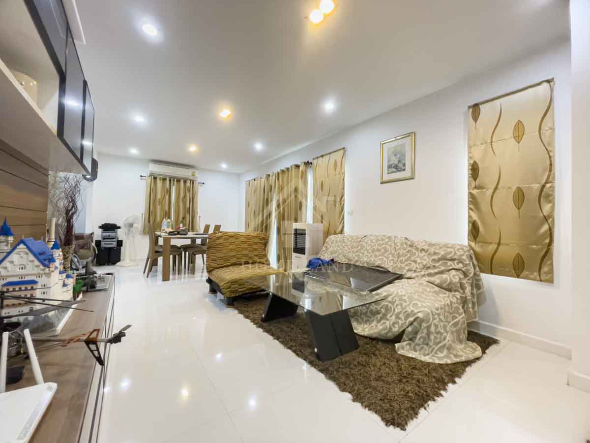บ้านเดี่ยว 2 ชั้น หมู่บ้าน พฤกษา วิลเลจ 22 ปิ่นเกล้า – สิรินธร หลังมุม