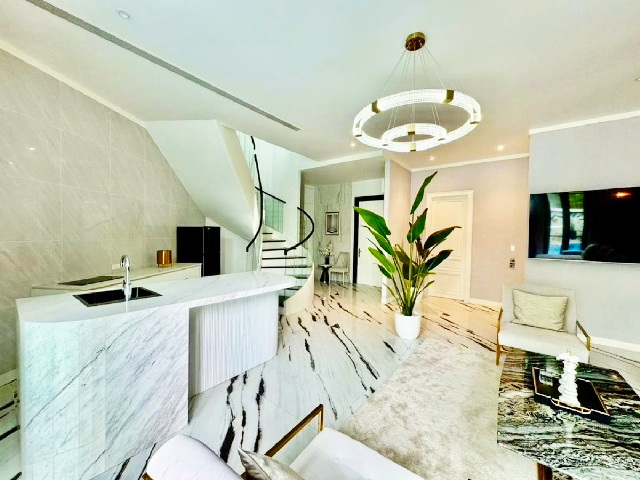 BTS พระโขนง 400 ม. Pool Villa สุขุมวิท 63-69 ให้เช่าคฤหาสน์หรู 3ชั้น 62ตร.วา.412ตร.ม.พร้อมเฟอร์ แอร์ ซ.สุขุมวิท 65-69 5